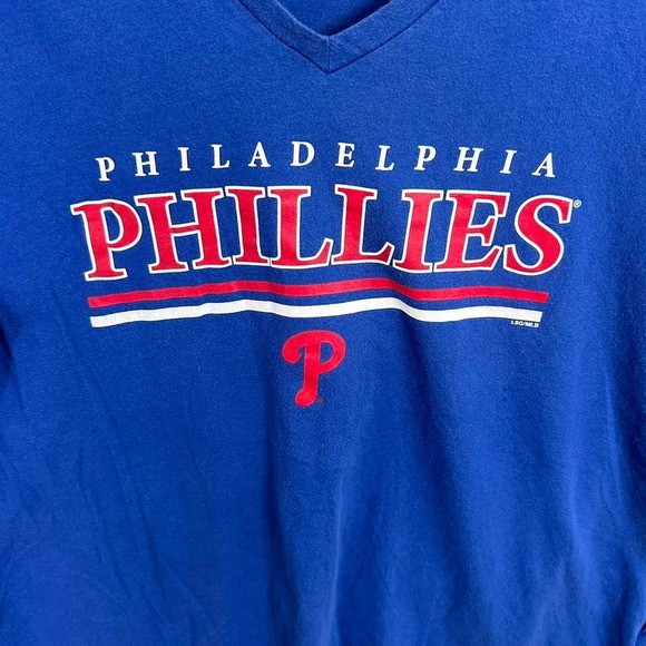 Blue Phillies V neck baseball tee women's 2XL MLB‎ Philadelphia #baseball - Picture 2 of 4